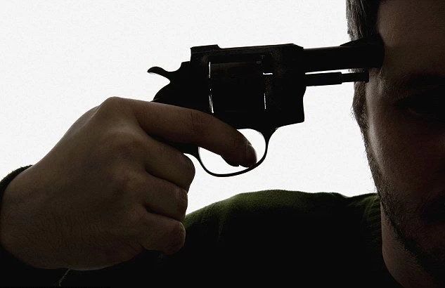 Σοκ στην Άρτα: 88χρονος αυτοκτόνησε στην αυλή του!